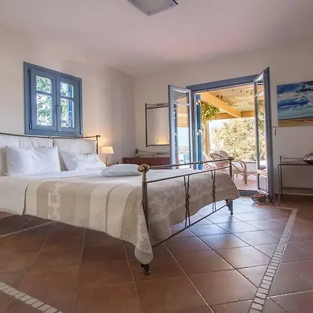 Paradise In Naxos Hotel