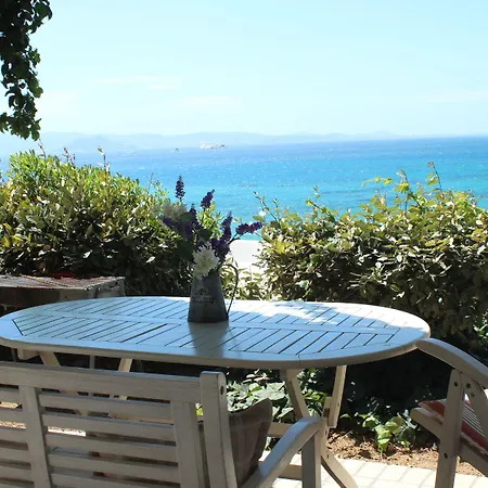 Paradise In Naxos 3*