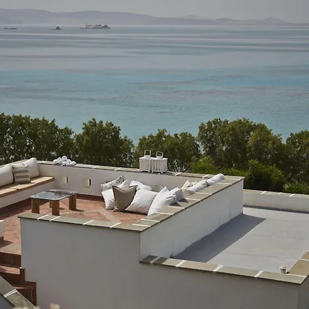 Hotel Paradise In Naxos 3*