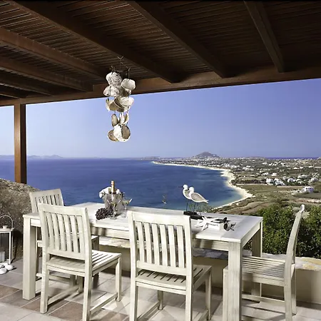 Paradise In Naxos Pláka