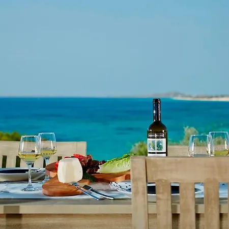 Hotel Paradise In Naxos 3*
