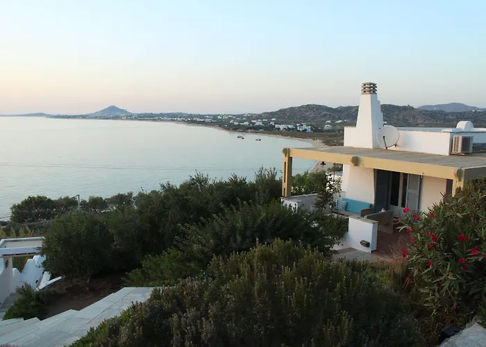 Paradise In Naxos 3*