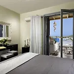 Hotel Paradise In Naxos 3*