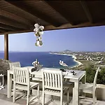 Paradise In Naxos Pláka