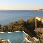 Paradise In Naxos 3*