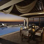 Paradise In Naxos Pláka