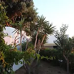 Paradise In Naxos 3*