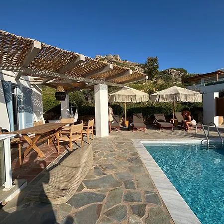 فندق Paradise In Naxos 3*