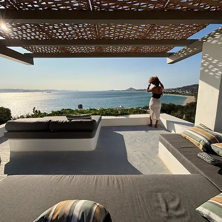 Paradise In Naxos 3*