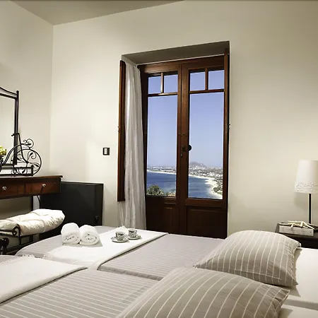 Paradise In Naxos Otel 3*