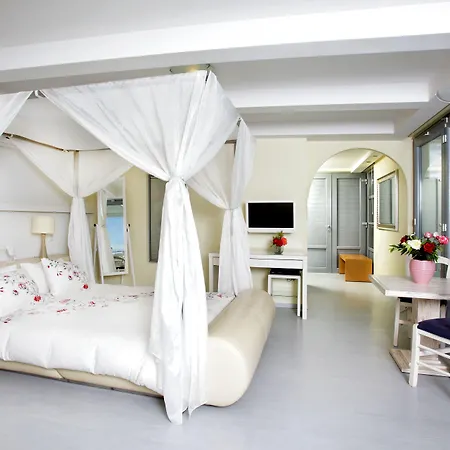 Otel Paradise In Naxos
