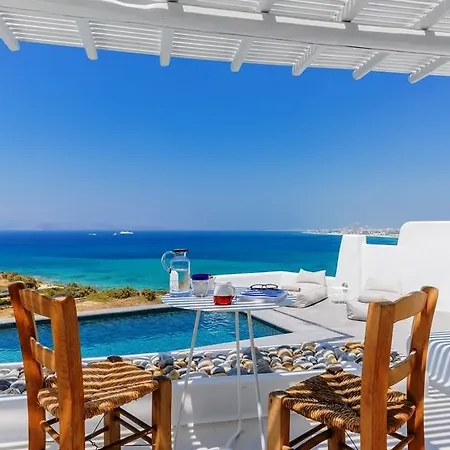 Hotel Paradise In Naxos 3*