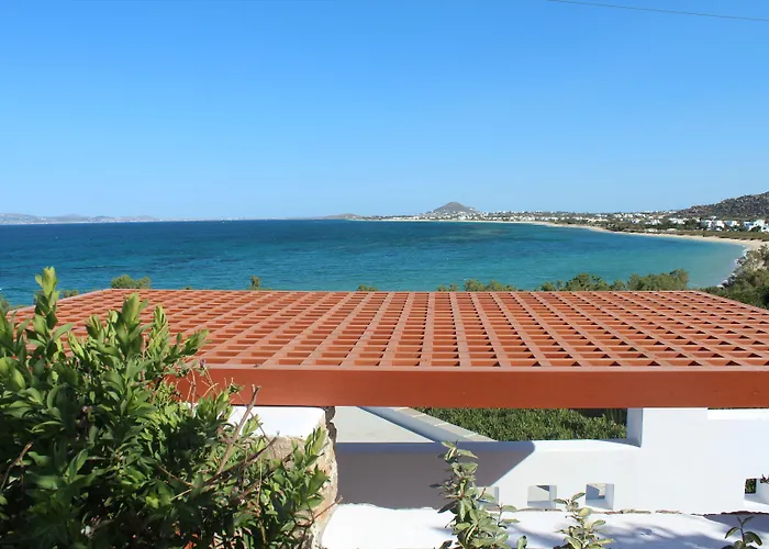 Paradise In Naxos 3*