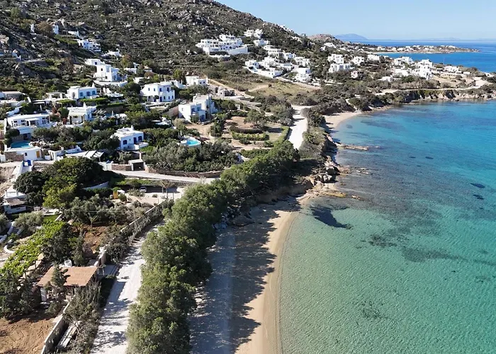 Paradise In Naxos 3*